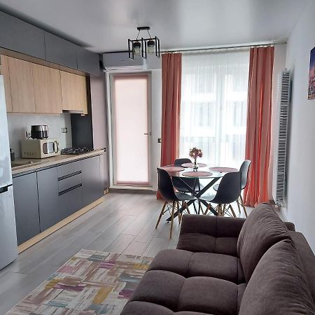 Helin Apartament By Alezzi N10 Navodari Exterior photo